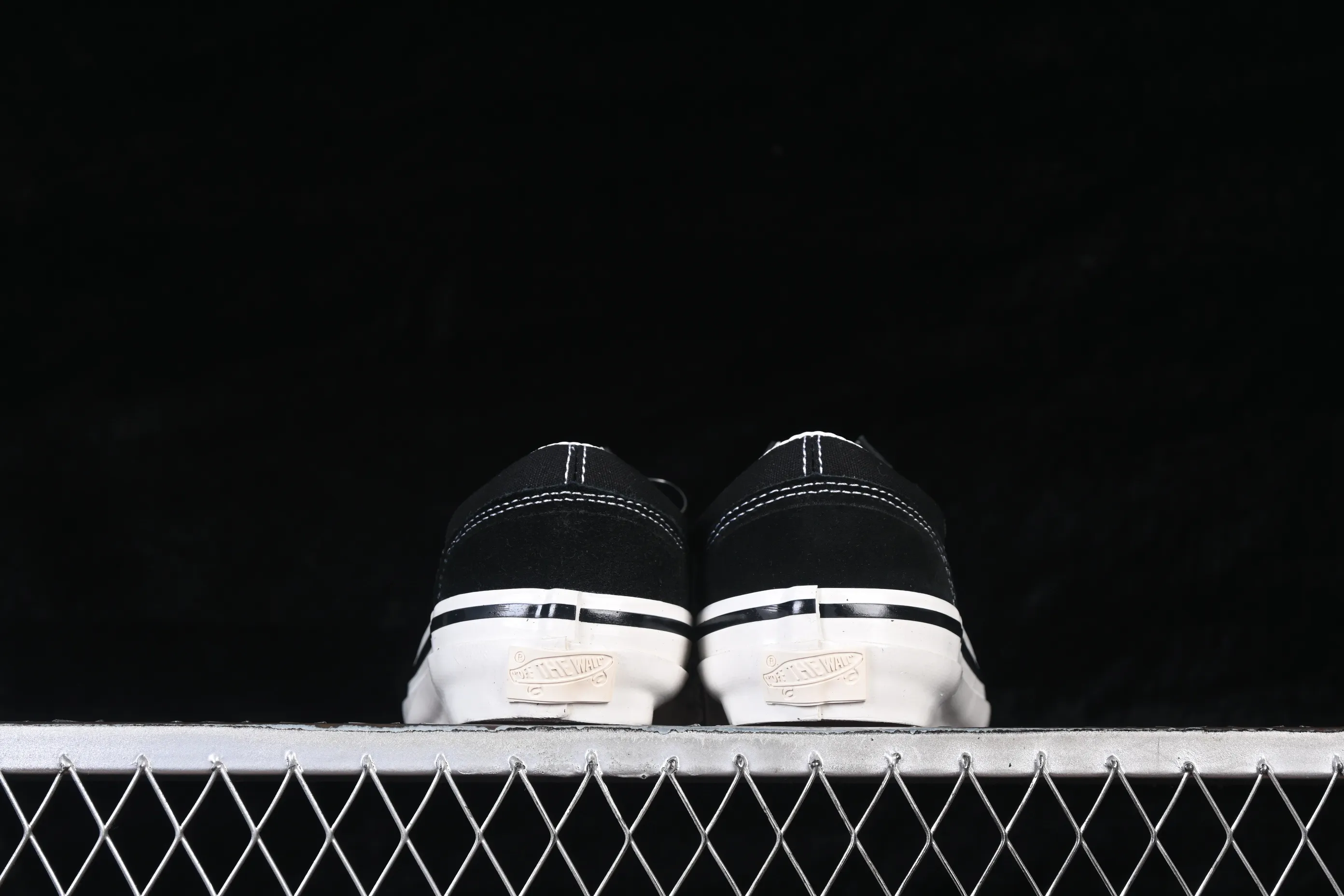 All categories Vans Vans series Vans Low Vans low-top Vans Old Skool high-end branch low-top casual sneakers VN0000E8VBPT